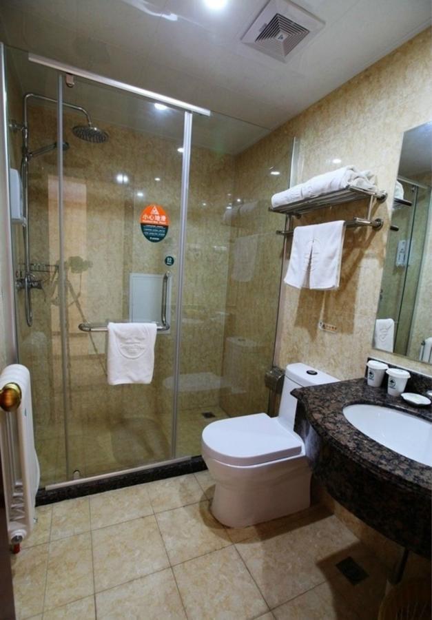 Greentree Inn Beijing Daxing Huangcun Qingyuan Road Metro Station Express Hotel ภายนอก รูปภาพ